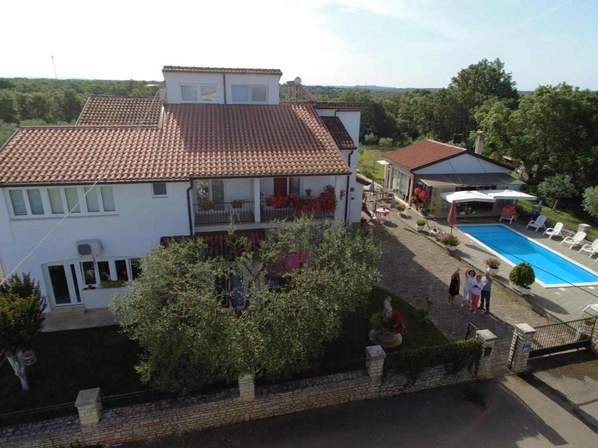 Guest House Sosi Umag Exterior foto