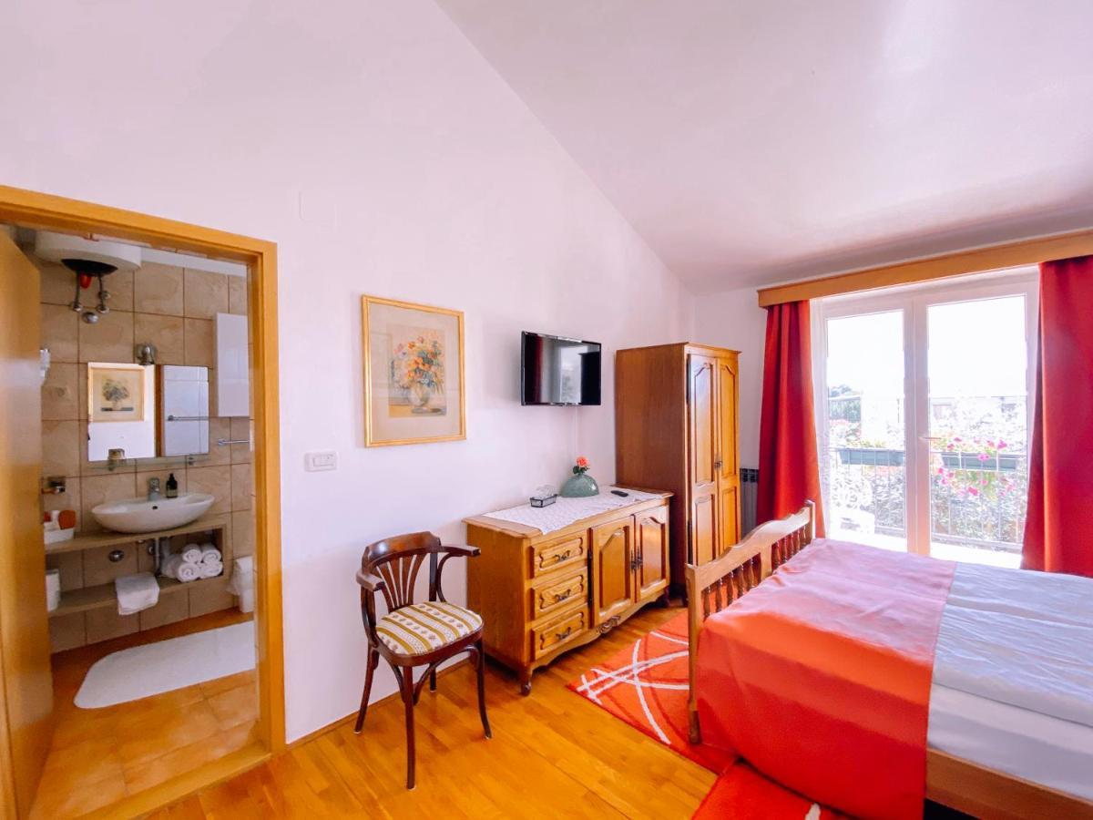 Guest House Sosi Umag Exterior foto