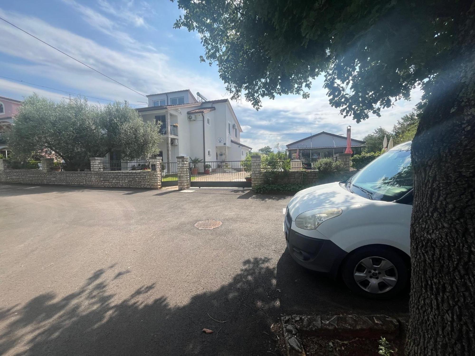 Guest House Sosi Umag Exterior foto