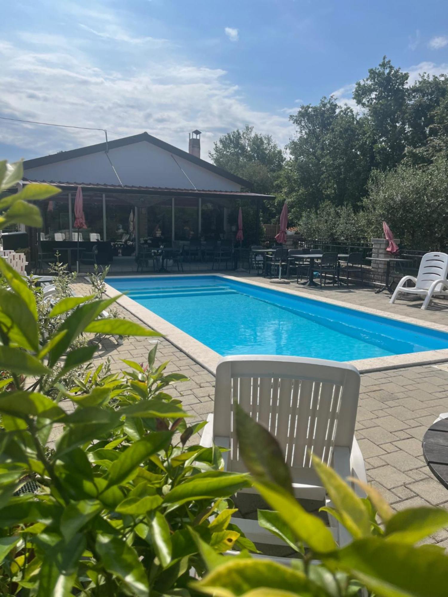 Guest House Sosi Umag Exterior foto